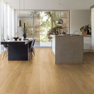 Quickstep Majestic Woodland Oak Natural at Crawley Carpet Warehouse